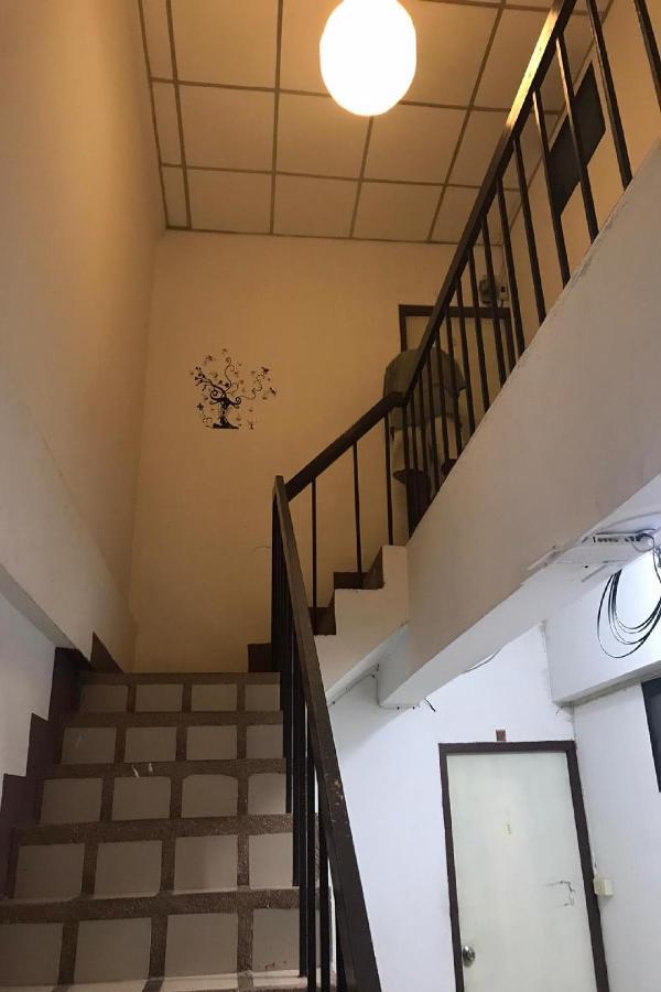 Oyo 1141 Ban Dao Hotel Csomtien-part Kültér fotó