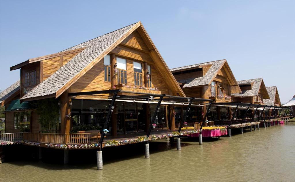 Oyo 1141 Ban Dao Hotel Csomtien-part Kültér fotó