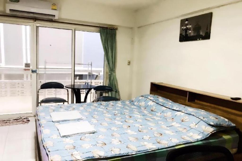 Oyo 1141 Ban Dao Hotel Csomtien-part Kültér fotó