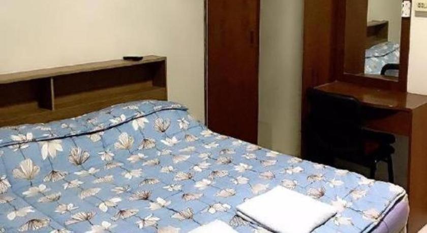 Oyo 1141 Ban Dao Hotel Csomtien-part Kültér fotó
