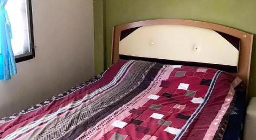 Oyo 1141 Ban Dao Hotel Csomtien-part Kültér fotó