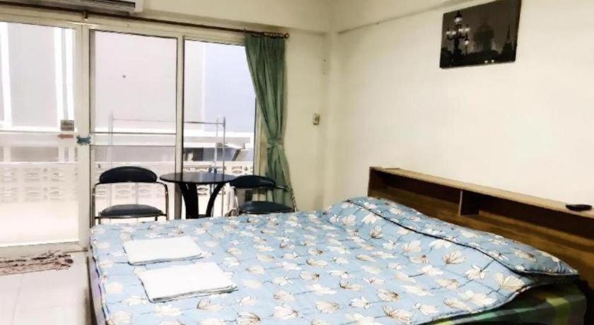 Oyo 1141 Ban Dao Hotel Csomtien-part Kültér fotó
